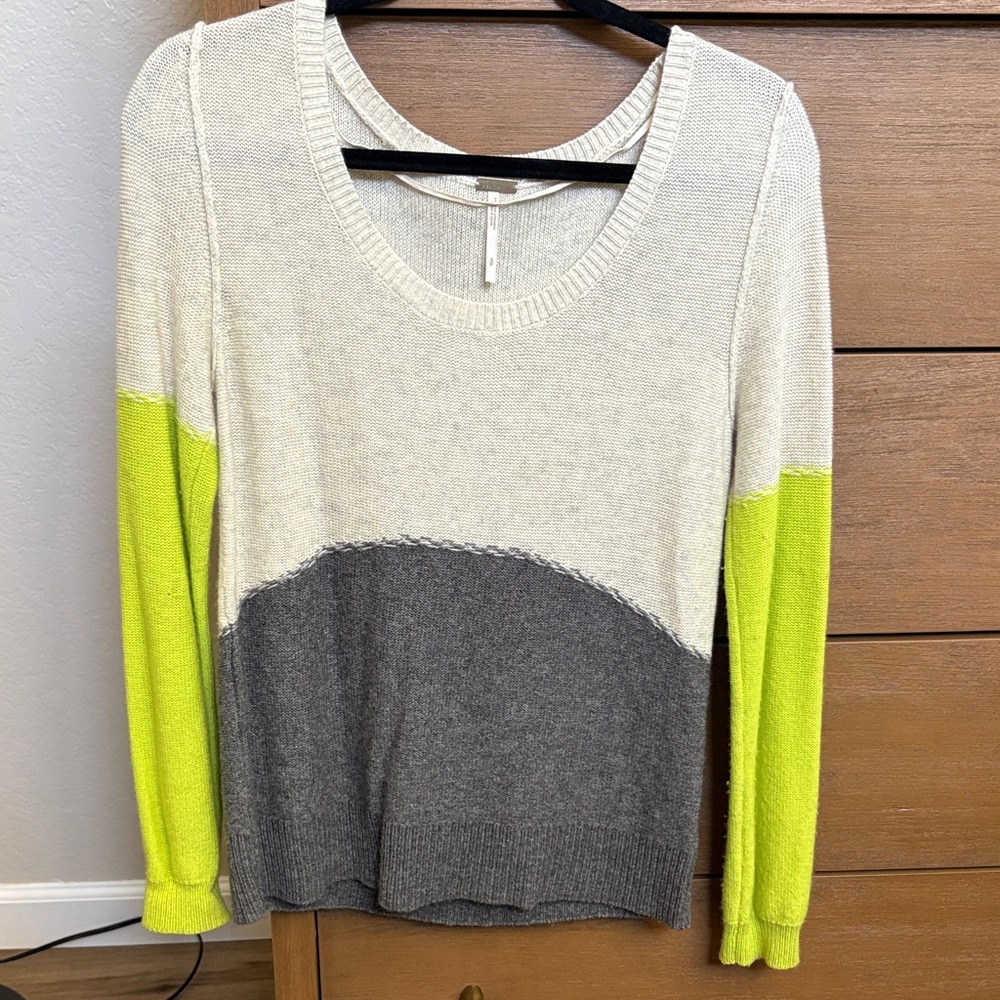 Free People Women’s Sweater size small
